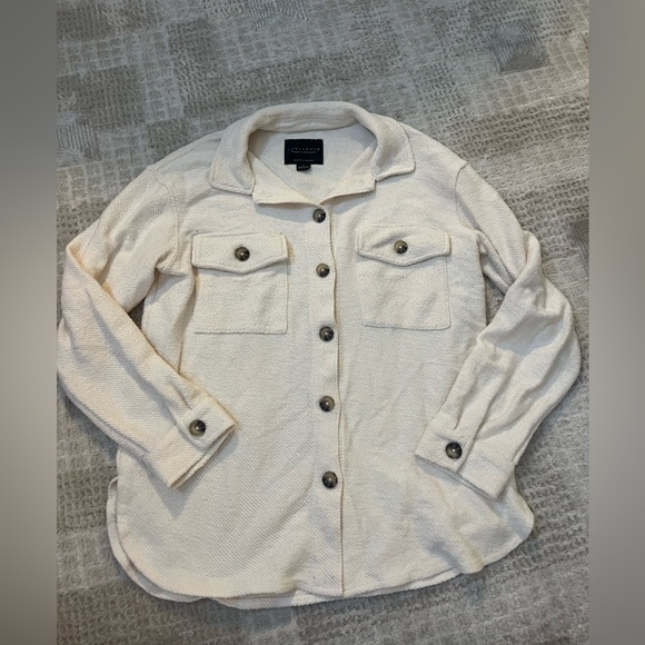 Sanctuary Jackets & Blazers - Sanctuary Cream Button-Up Shirt Jacket size Small